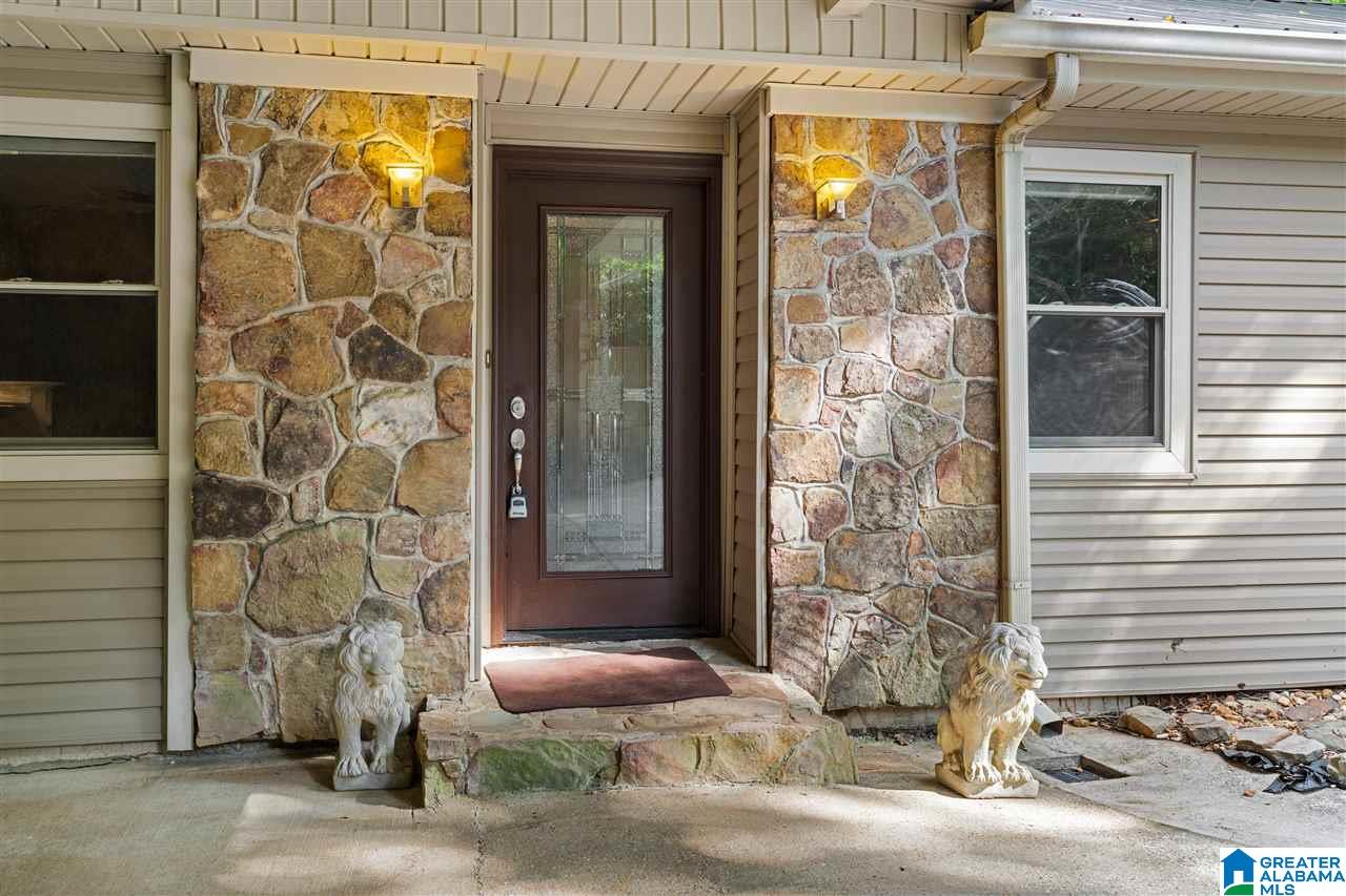 2816 Altadena South Way Birmingham, AL 35244 - Photo 2 of 25