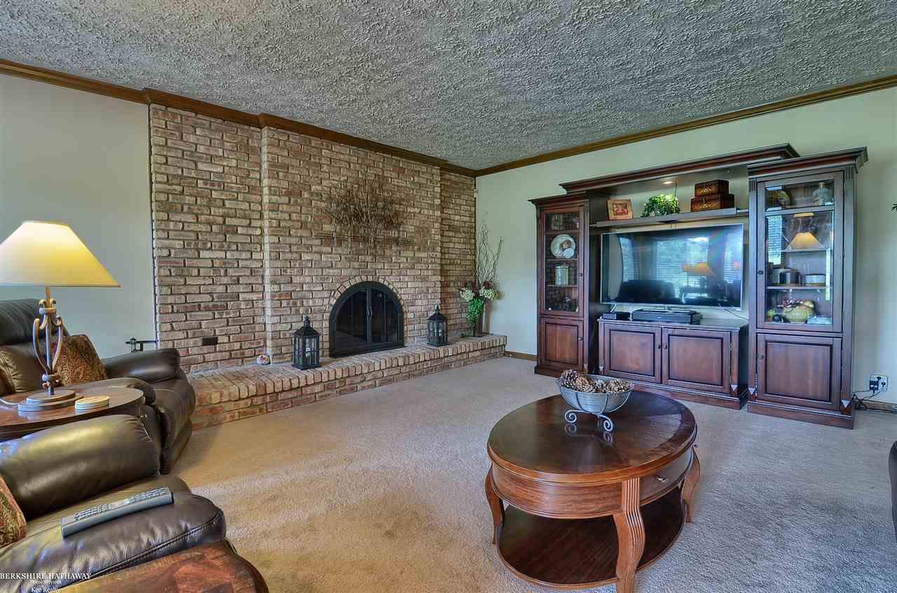1800 North Adams Road Rochester, MI 48306 - Photo 18 of 43 31386480-17.JPG