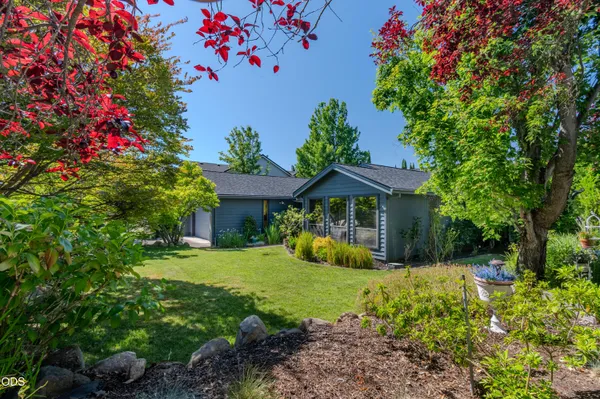 $439,900 | 2471 Republic Way, Medford, OR 97504