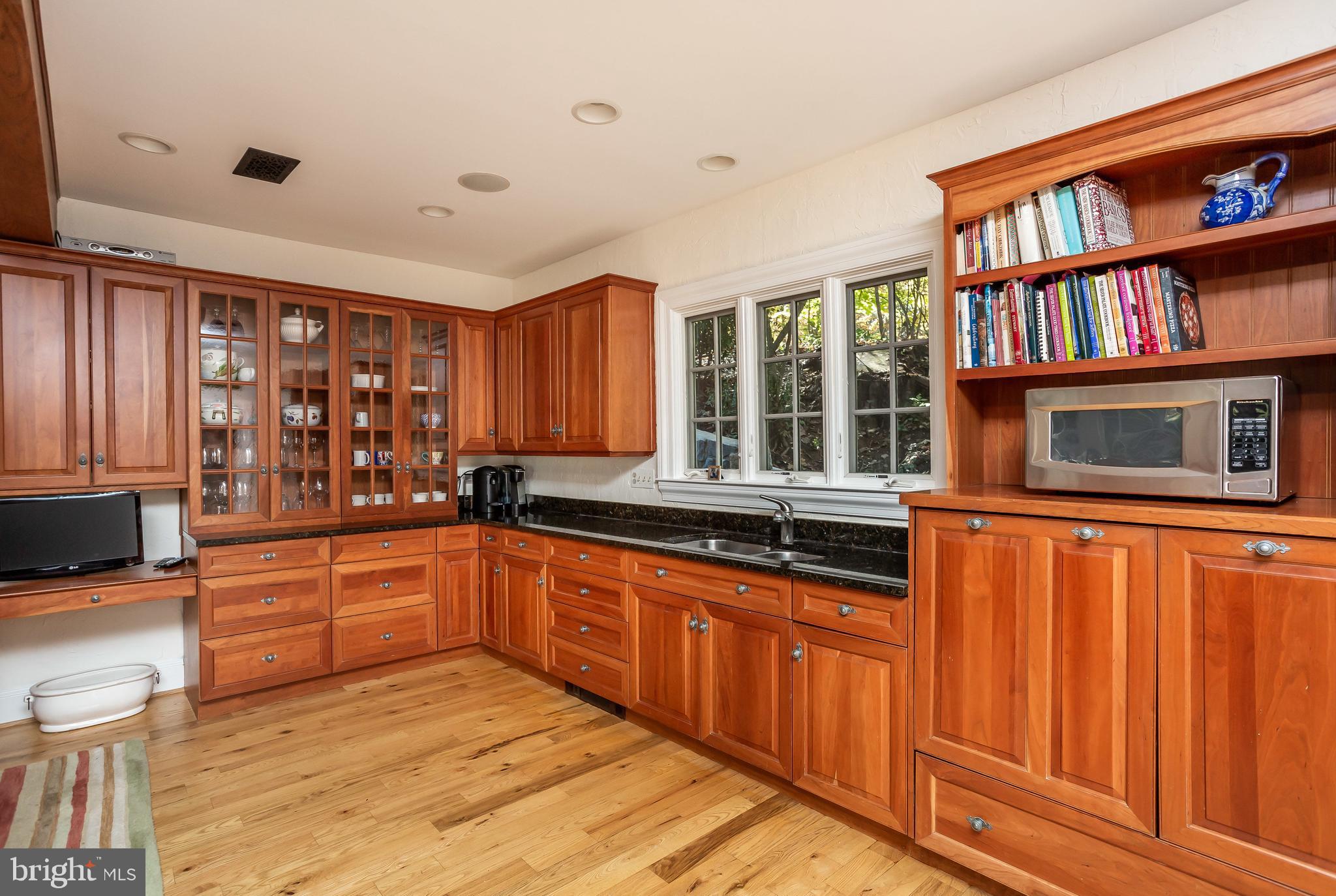1844 Circle Road Baltimore, MD 21204 - Photo 21 of 56 Gallery Image 21