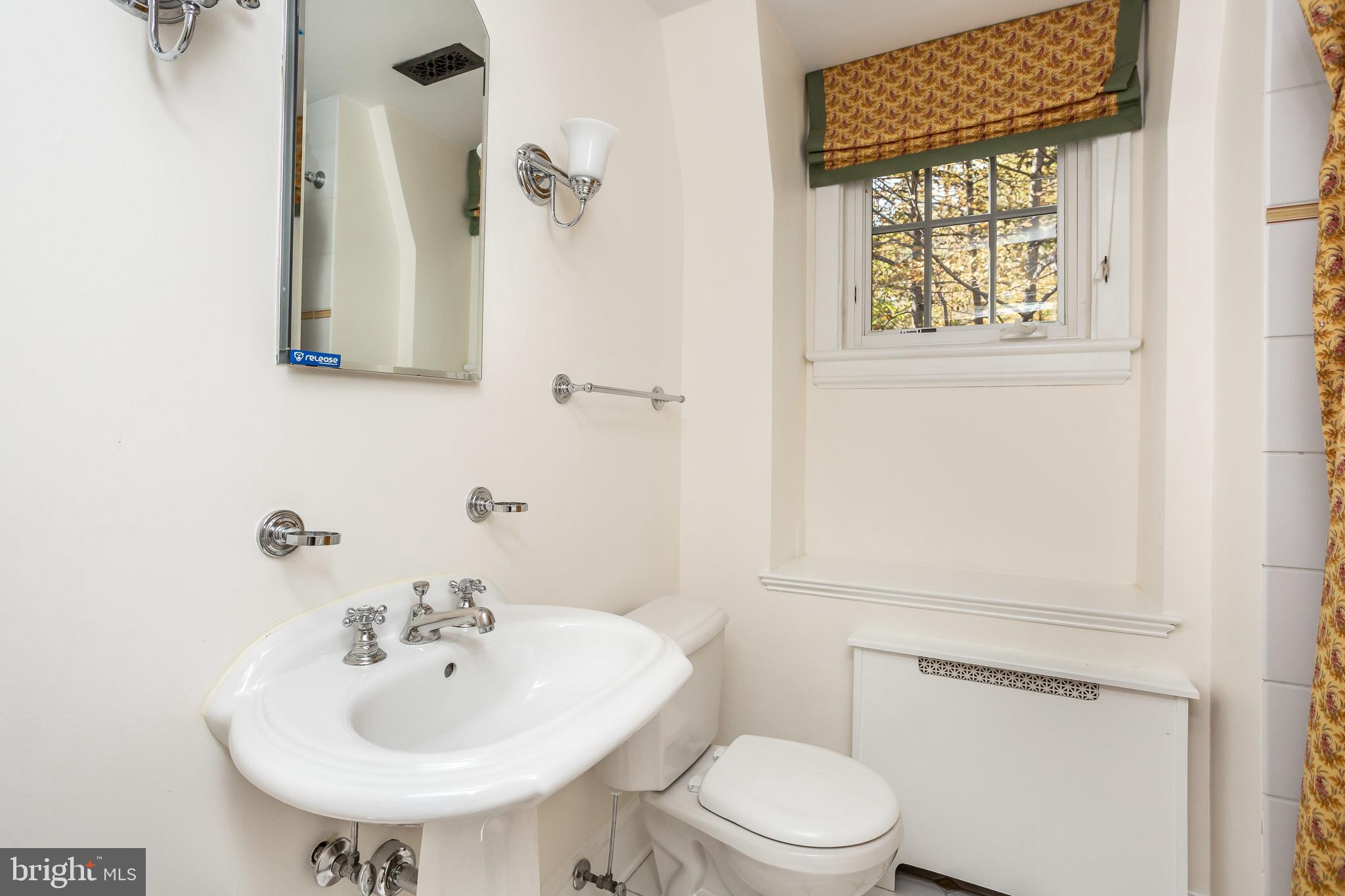 1844 Circle Road Baltimore, MD 21204 - Photo 47 of 56 Gallery Image 47