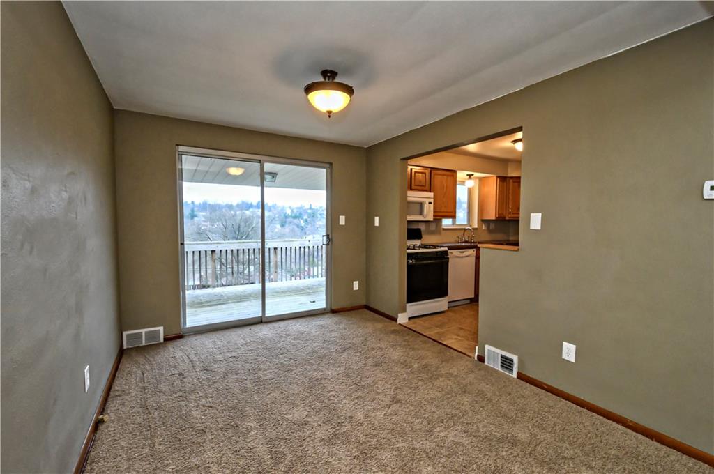 20 Clearview Drive Green Tree, PA 15205 - Photo 3 of 23