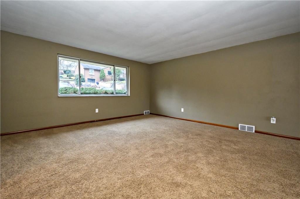 20 Clearview Drive Green Tree, PA 15205 - Photo 6 of 23