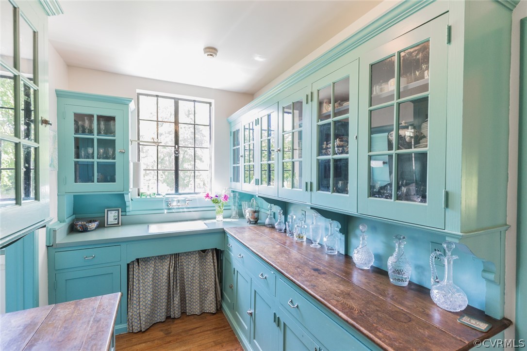 700 Rock Castle Road Goochland, VA 23063 - Photo 20 of 49 Butler's Pantry