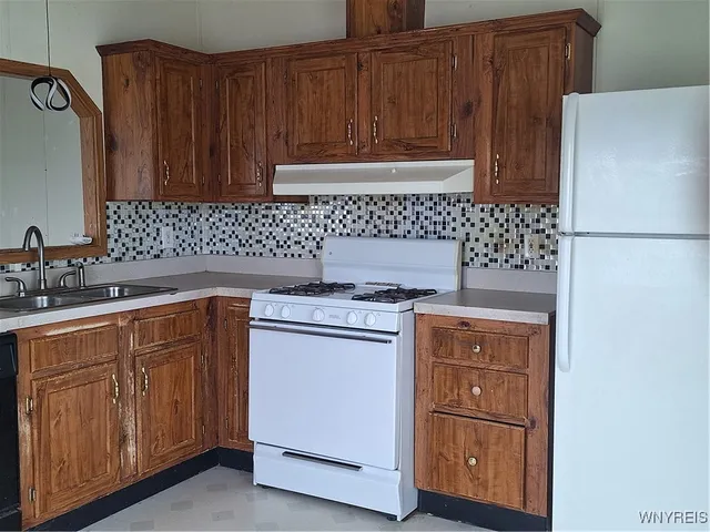 $59,999 | 1461 Center Drive, Alden, NY 14004