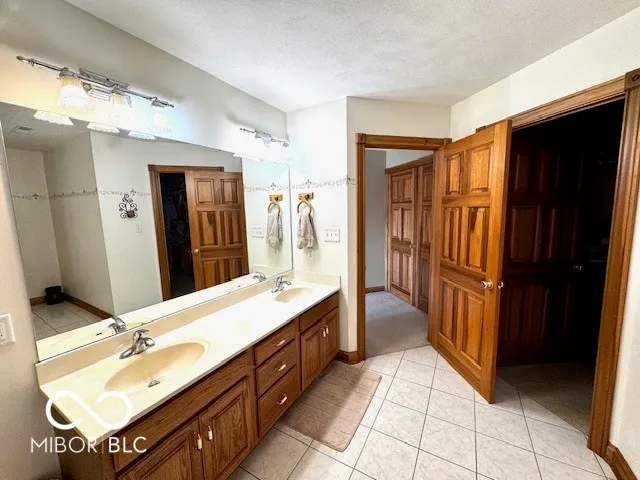 $560,000 | 12317 Spring Creek Drive, Covington, IN 47932