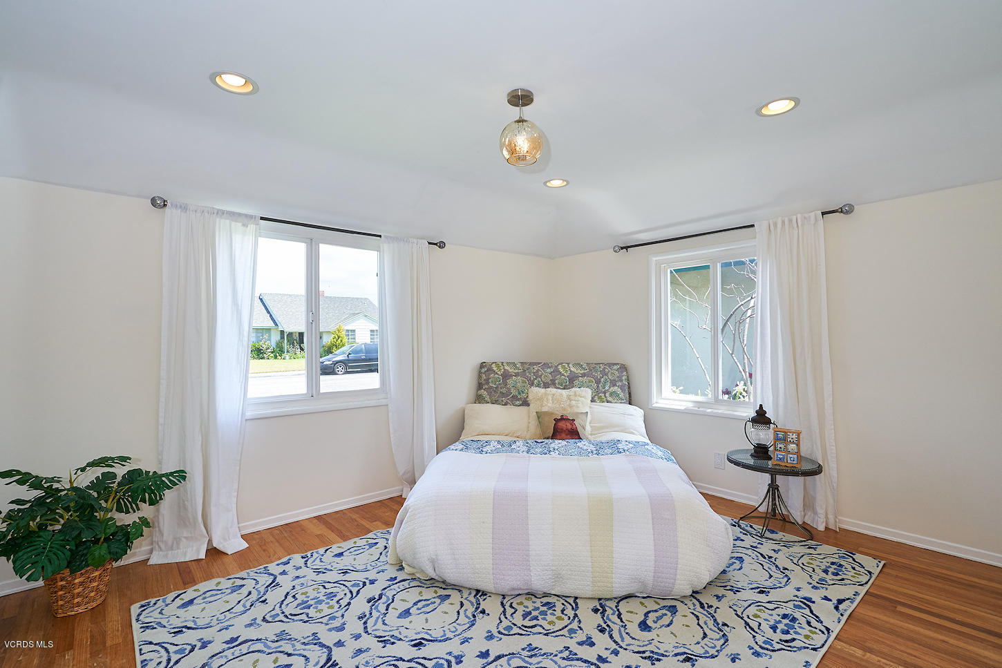 1008 West Roderick Avenue Oxnard, CA 93030 - Photo 12 of 29 1008 W Roderick Av Oxnard MLS (17)