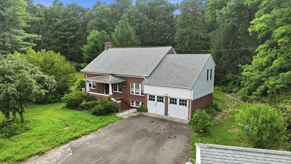 $499,900 | 303 East State Street, Granby, MA 01033