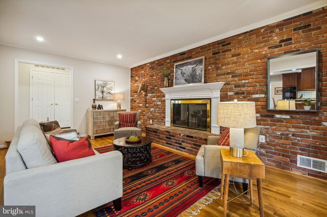 $1,150,000 | 1021 Priscilla Lane, Alexandria, VA 22308