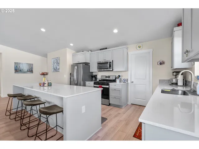 $369,000 | 205 River Ridge Drive, Boardman, OR 97818