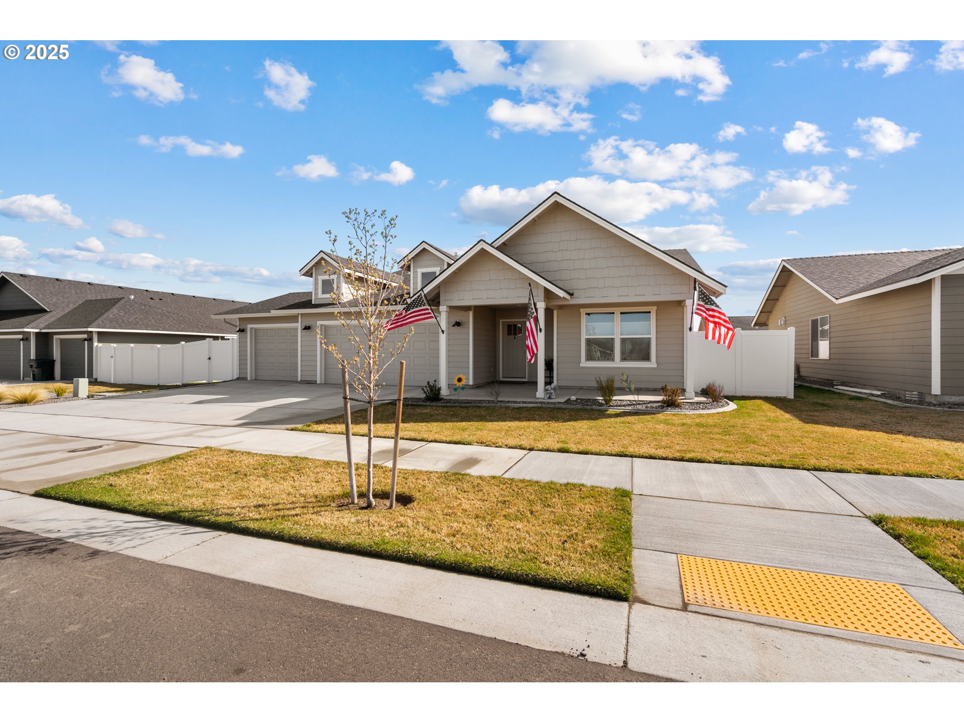 205 River Ridge Drive Boardman, OR 97818 - Photo 3 of 45