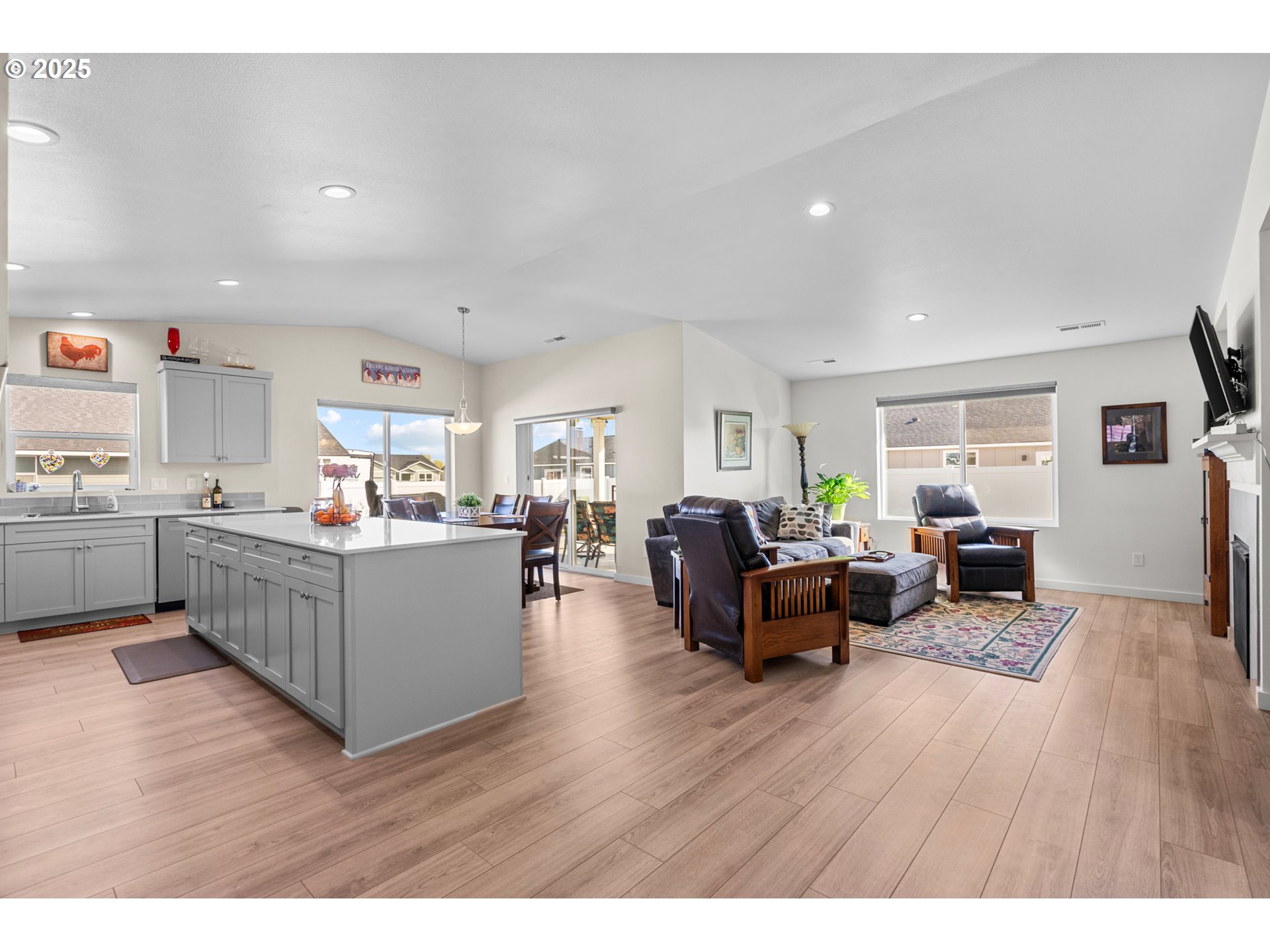 205 River Ridge Drive Boardman, OR 97818 - Photo 5 of 45