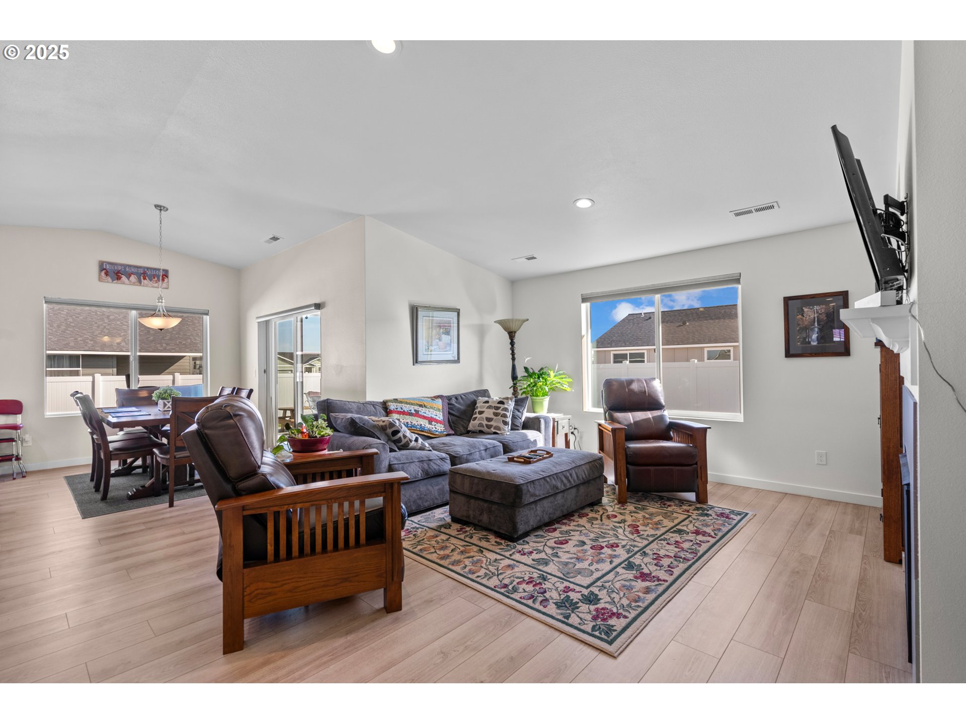 205 River Ridge Drive Boardman, OR 97818 - Photo 6 of 45