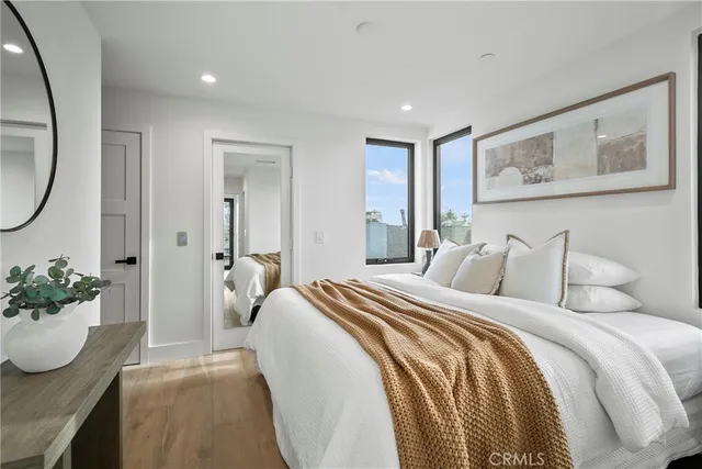 $2,895,000 | 603-5 Larkspur Avenue, Corona del Mar, CA 92625