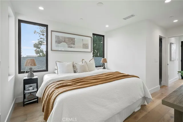 $2,895,000 | 603-5 Larkspur Avenue, Corona del Mar, CA 92625