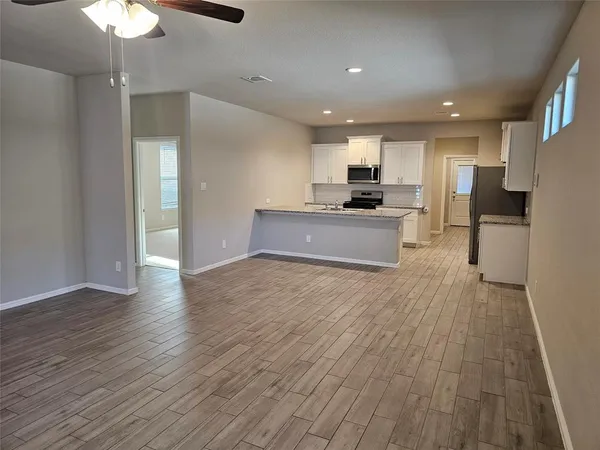 $2,300 | 6737 Windfall Drive, Fort Worth, TX 76135