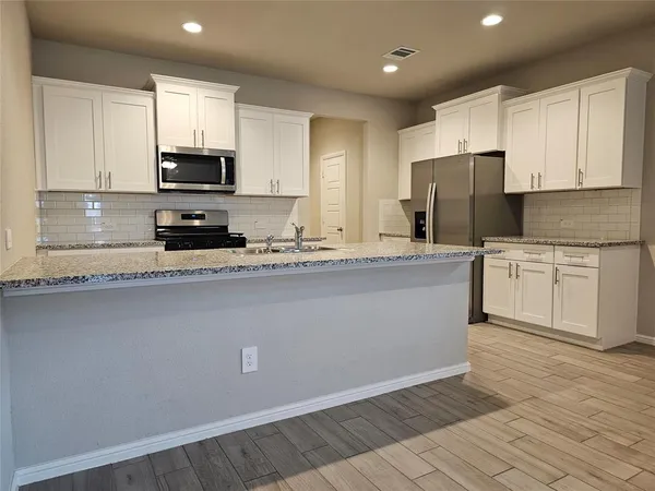$2,300 | 6737 Windfall Drive, Fort Worth, TX 76135