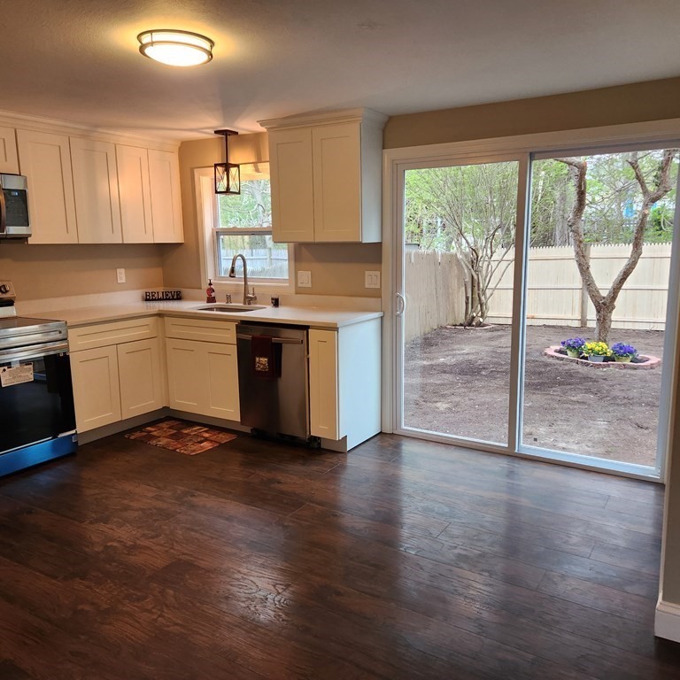 130 Old Ferry Road, Unit E Haverhill, MA 01830 - Photo 3 of 13 Gallery Image 3