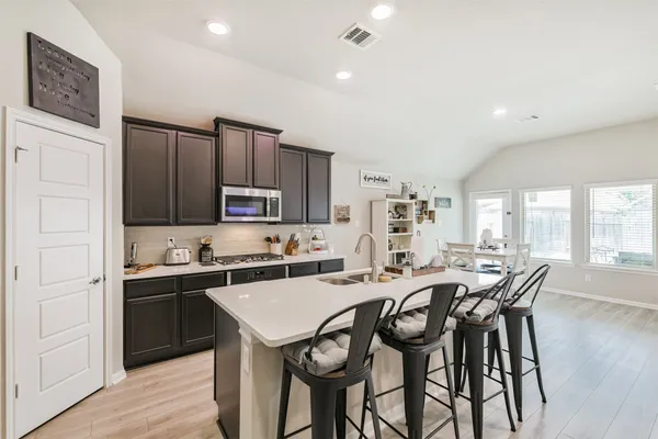 $2,400 | 18906 Sorrento Point Drive, New Caney, TX 77357