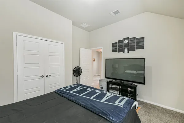 $2,400 | 18906 Sorrento Point Drive, New Caney, TX 77357