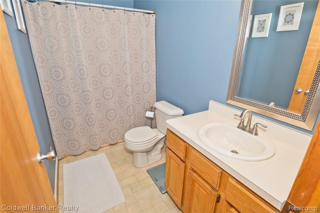 45850 Cider Mill Road Novi, MI 48374 - Photo 31 of 48 592A5337.jpg