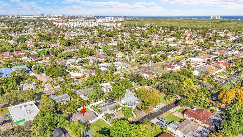 29 Southeast 8th Street Dania Beach, FL 33004 - Photo 34 of 42 an aerial view of residential houses with outdoor space