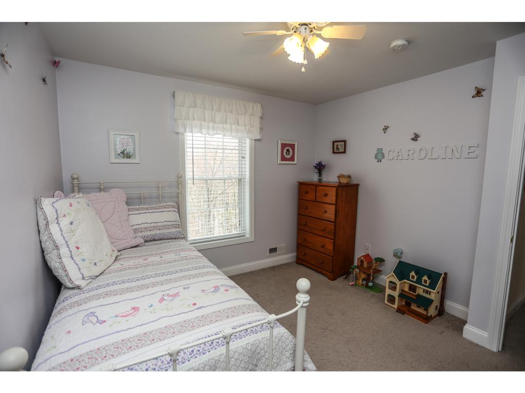 68 Ridgetop Lane Henniker, NH 03242 - Photo 27 of 34 Gallery Image 27