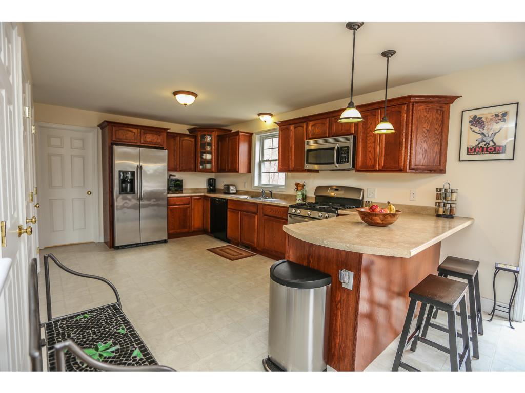 68 Ridgetop Lane Henniker, NH 03242 - Photo 7 of 34 Gallery Image 7