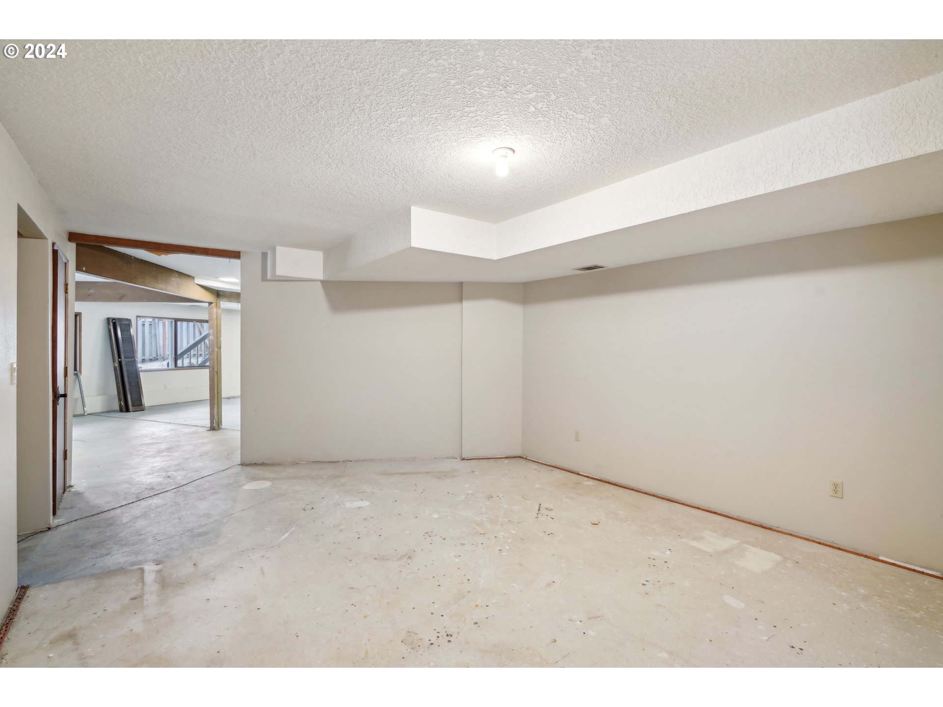 12795 Southeast Callahan Road Happy Valley, OR 97086 - Photo 34 of 42 a view of an empty room