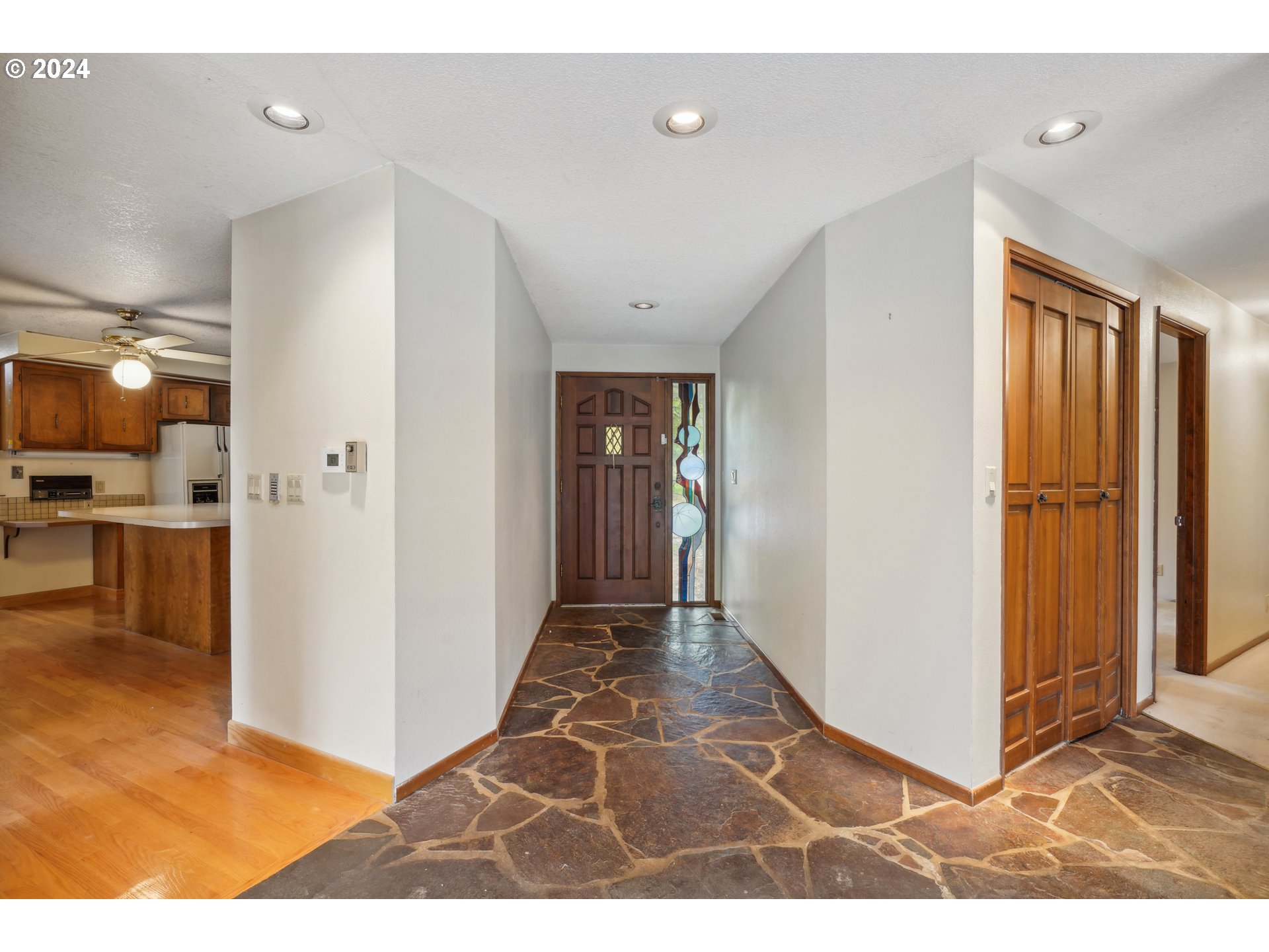 12795 Southeast Callahan Road Happy Valley, OR 97086 - Photo 4 of 42 a view interior of the house