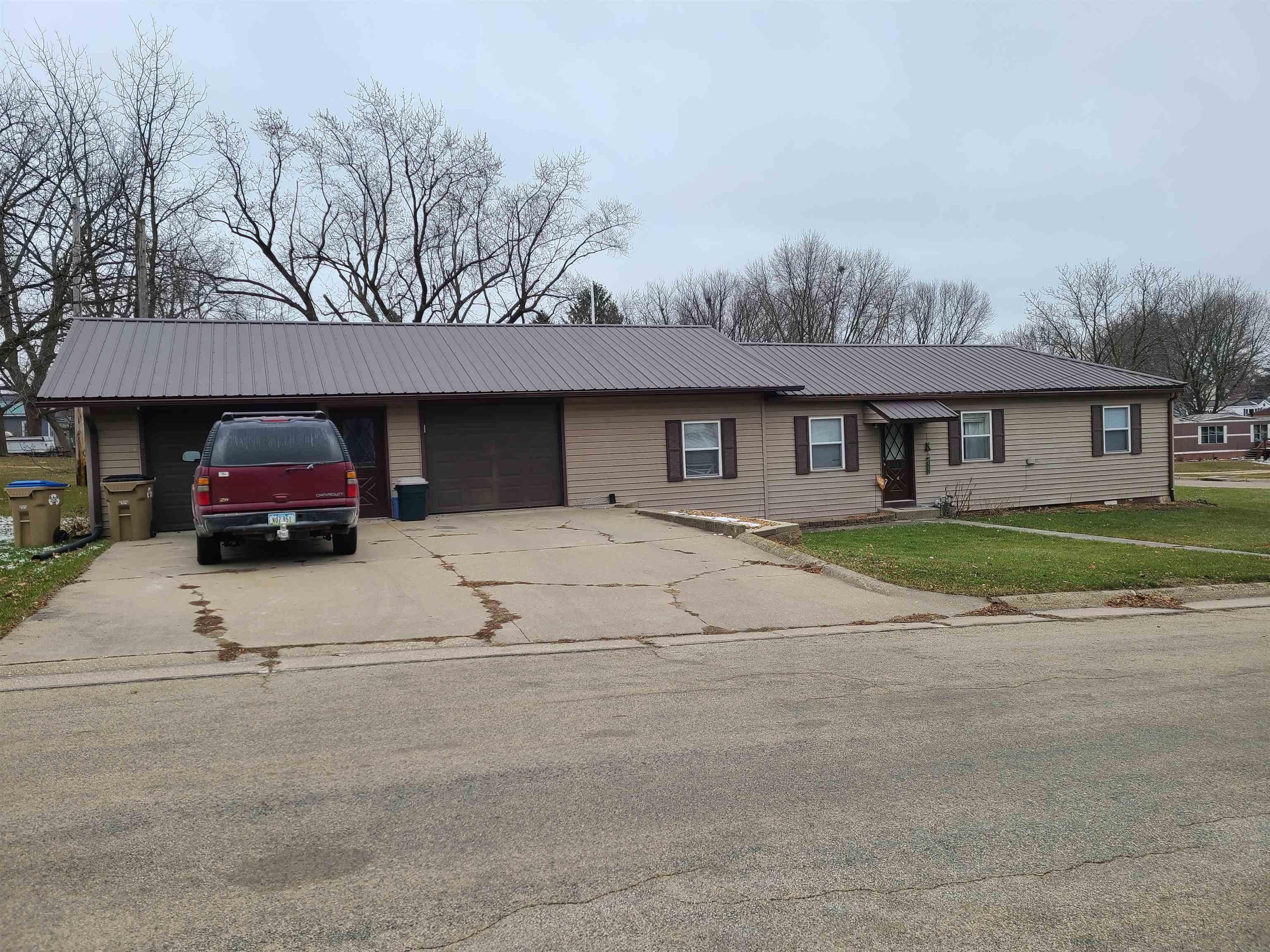 208 Locust Street Strawberry Point, IA 52076 - Photo 1 of 15 Gallery Image 1