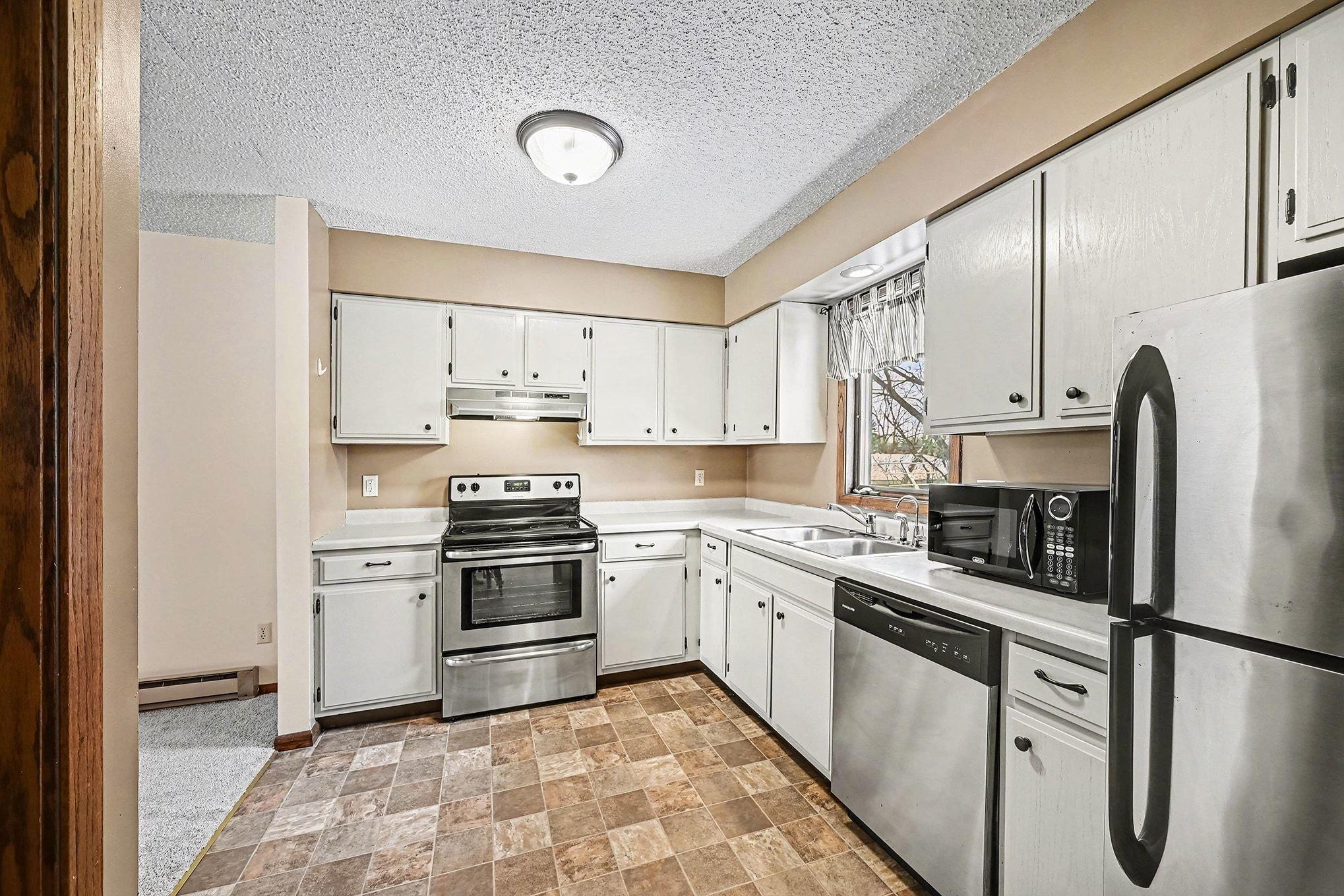 312 Arcadian Place, Unit 8 Buffalo, MN 55313 - Photo 5 of 15