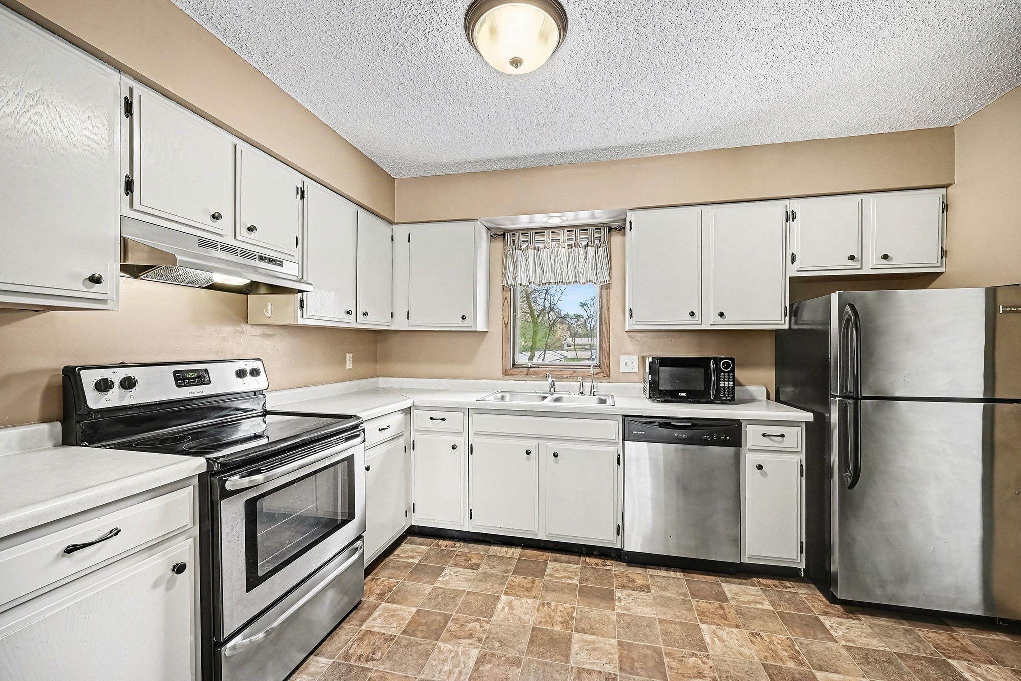 312 Arcadian Place, Unit 8 Buffalo, MN 55313 - Photo 6 of 15