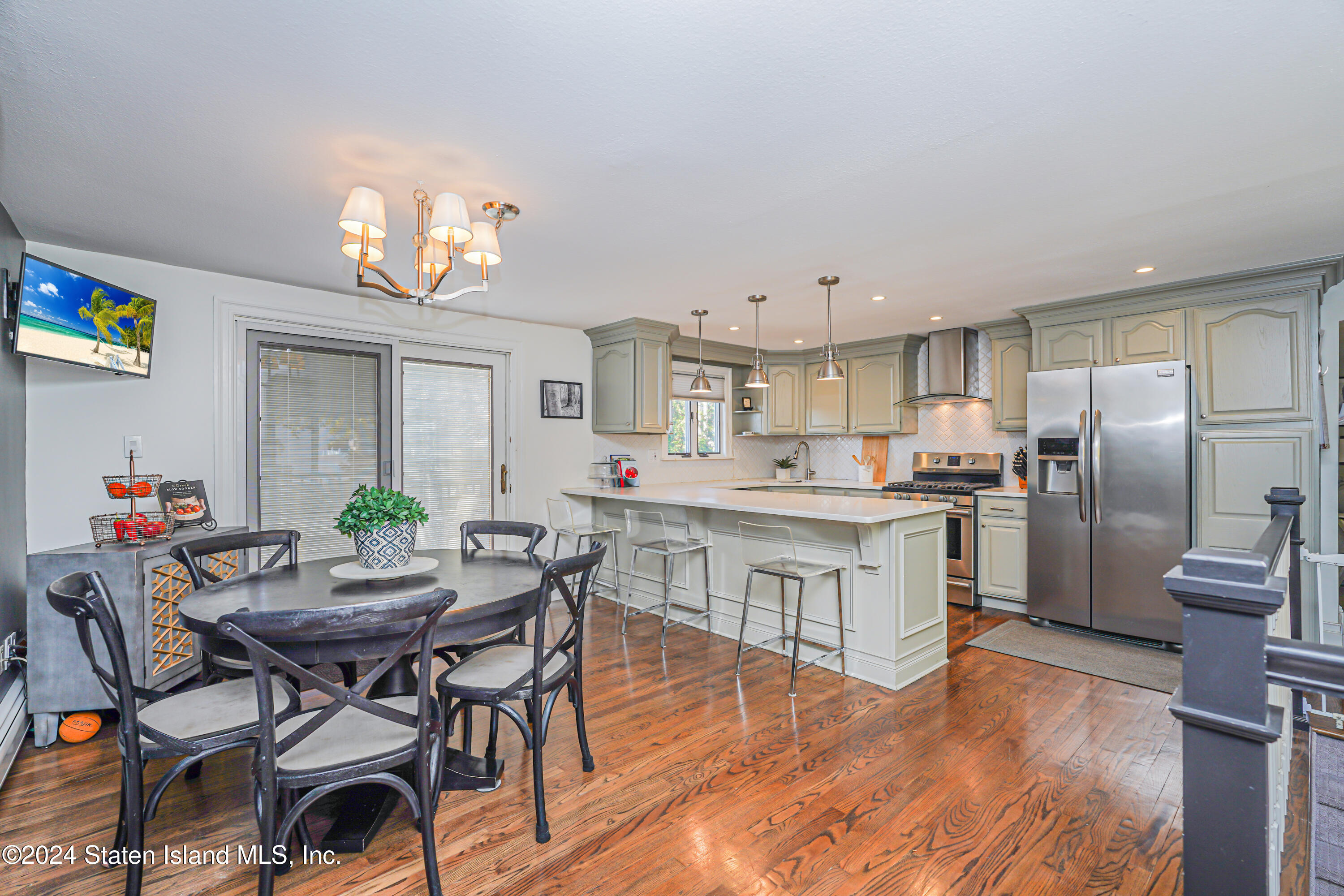 488 Foster Road Staten Island, NY 10309 - Photo 18 of 47 (18) KITCHEN