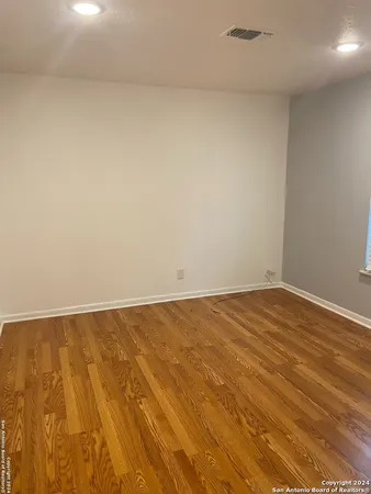 $1,600 | 442 Harcourt Avenue, San Antonio, TX 78223