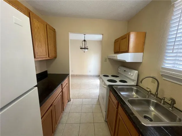 $1,075 | 6629 Fleur De Lis Drive, Unit 3, New Orleans, LA 70124