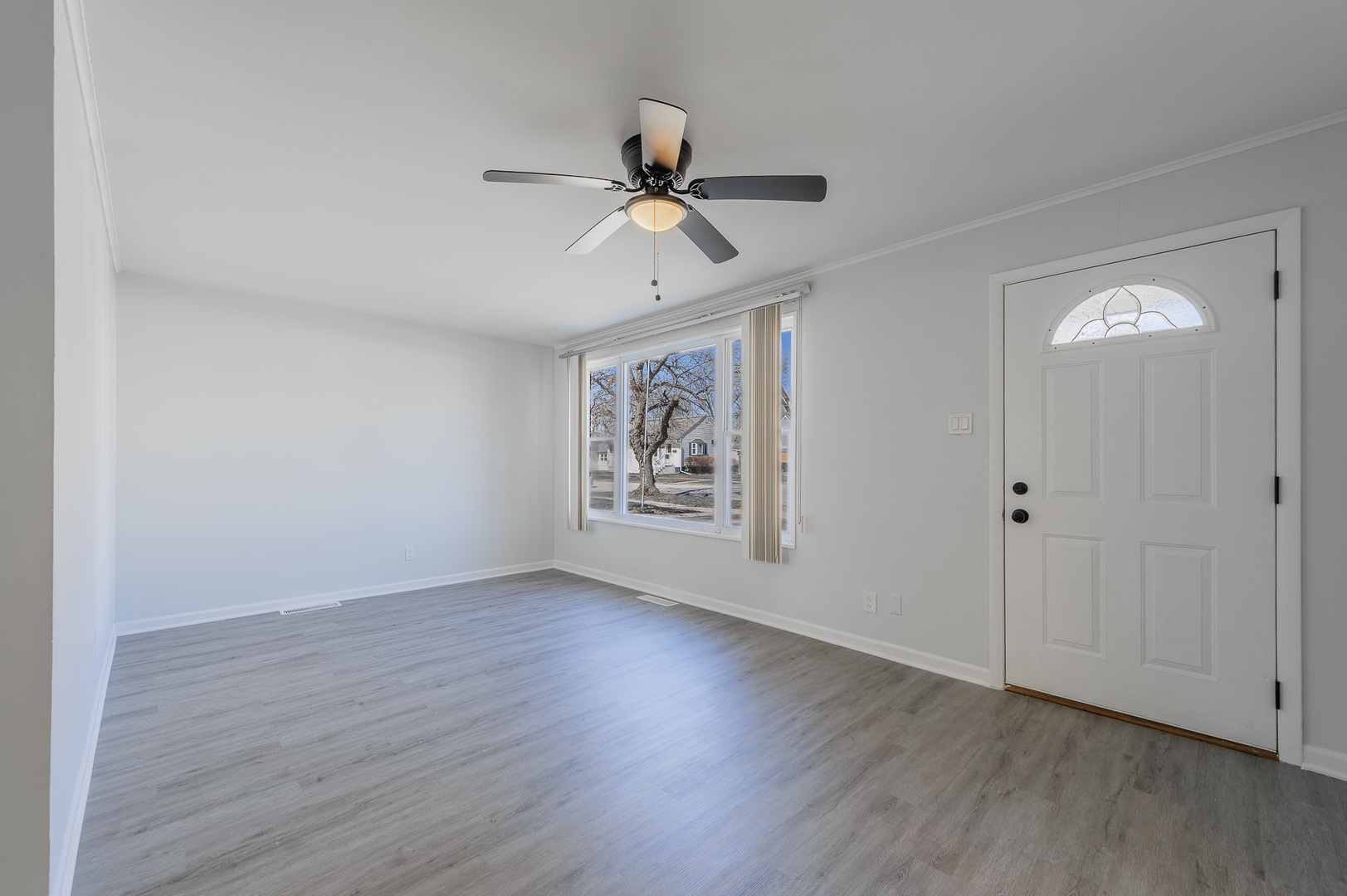 3137 176th Street Lansing, IL 60438 - Photo 4 of 15