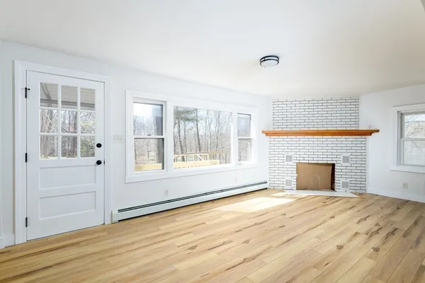 $515,500 | 40 Warren Road, Brimfield, MA 01010