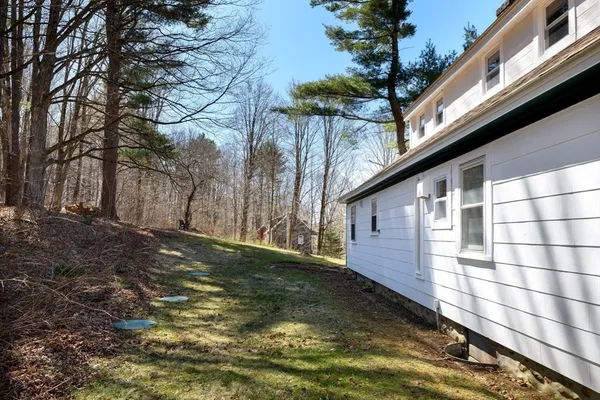 $515,500 | 40 Warren Road, Brimfield, MA 01010