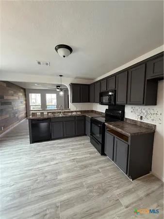 $1,695 | 426 Wind Gust, New Braunfels, TX 78130