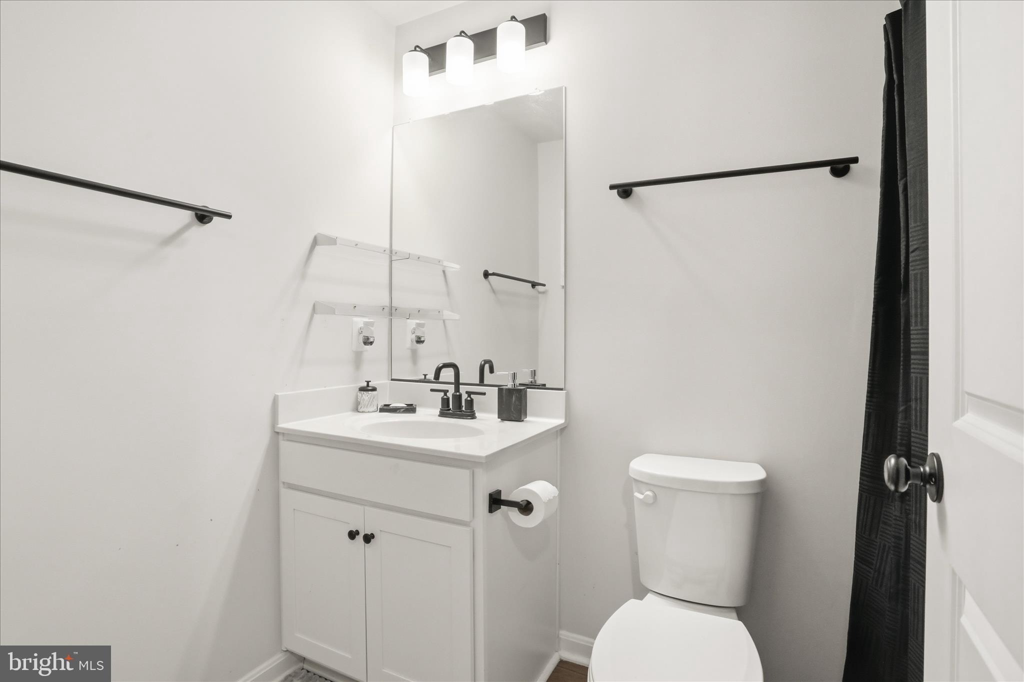 35 Thrower Road Hedgesville, WV 25427 - Photo 25 of 36 Full, hallway bathroom