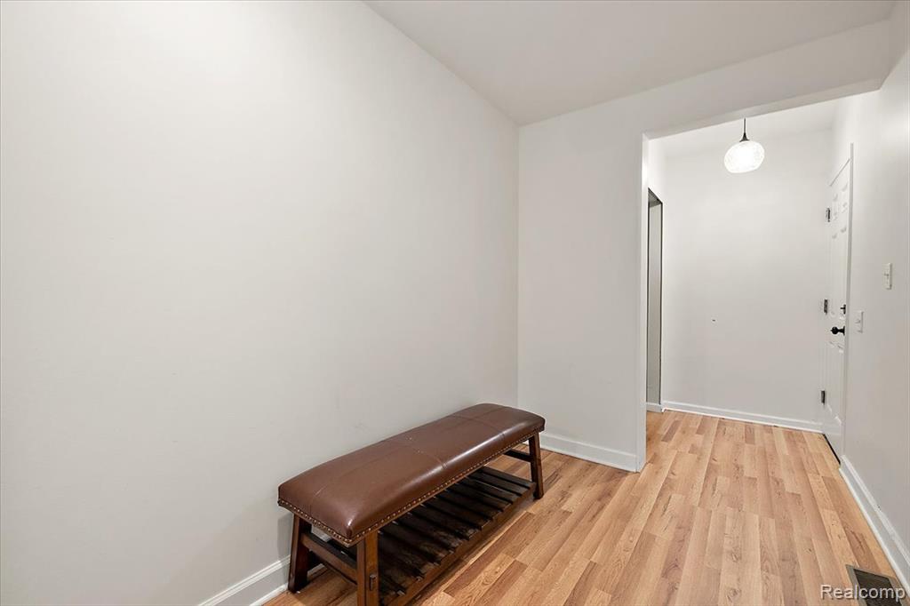 3267 Greentree Road Bloomfield Hills, MI 48304 - Photo 51 of 75