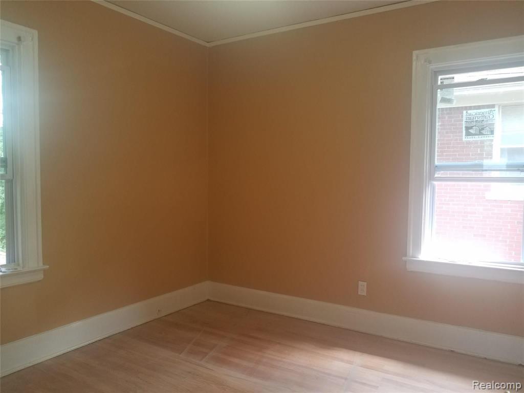 14652 Rutherford Street Detroit, MI 48227 - Photo 7 of 8