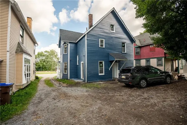 $139,900 | 780 South Irvine Avenue, Sharon, PA 16146