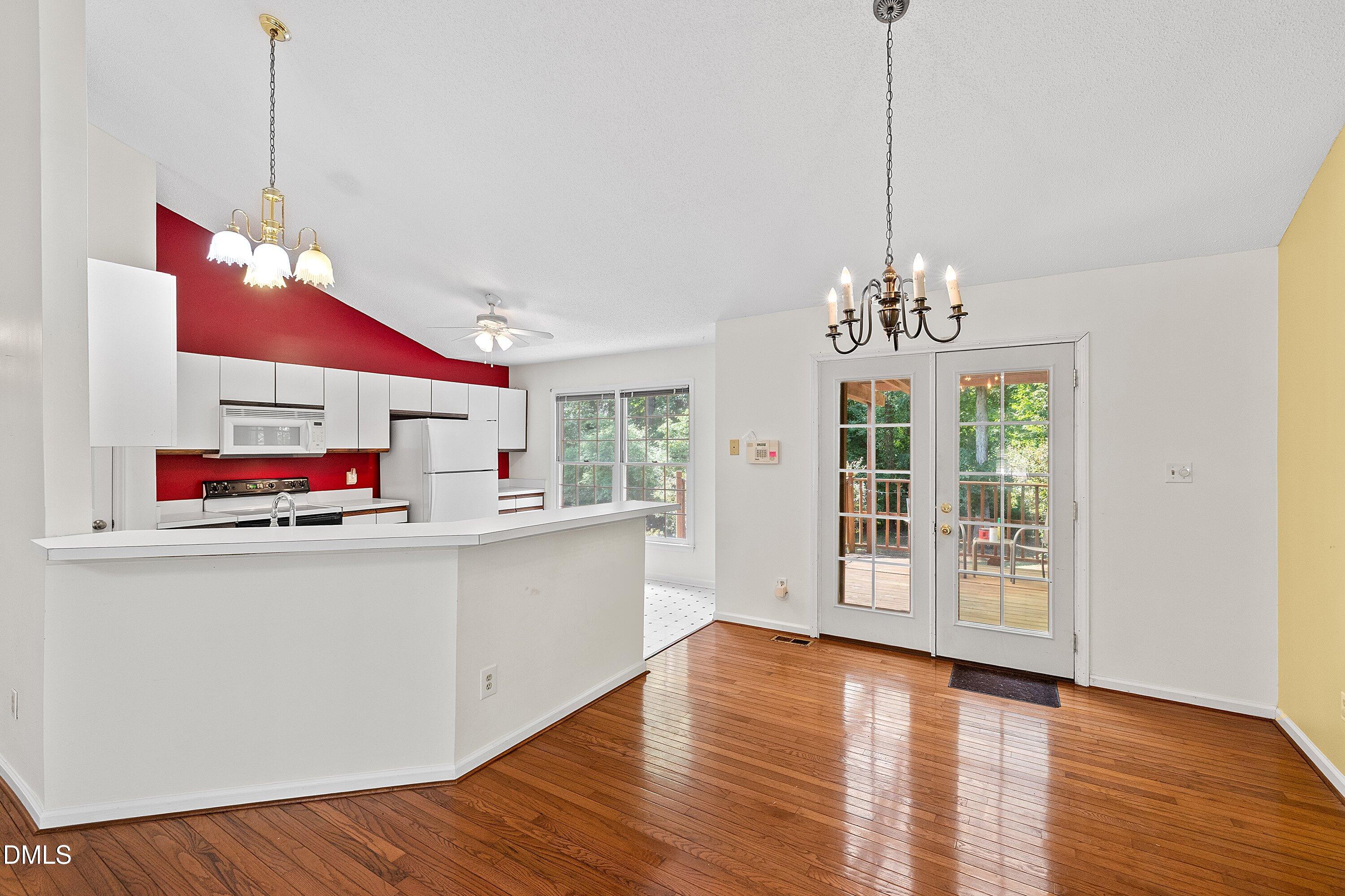4612 Knightsbridge Way Raleigh, NC 27604 - Photo 13 of 48 12-4612 Knightsbridge118 Temple_4187