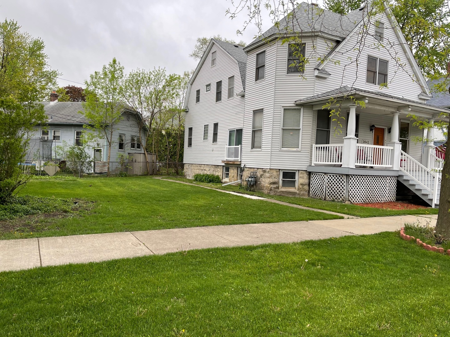 3642 Grand Boulevard Brookfield, IL 60513 - Photo 3 of 14