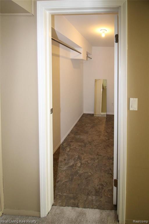 2939 Meadowbrook Drive Rochester Hills, MI 48309 - Photo 19 of 29