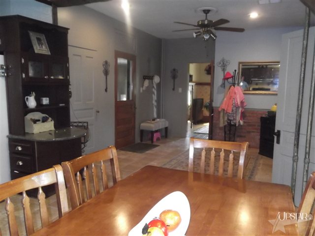 10209 Hoffman Road Fort Wayne, IN 46816 - Photo 4 of 26