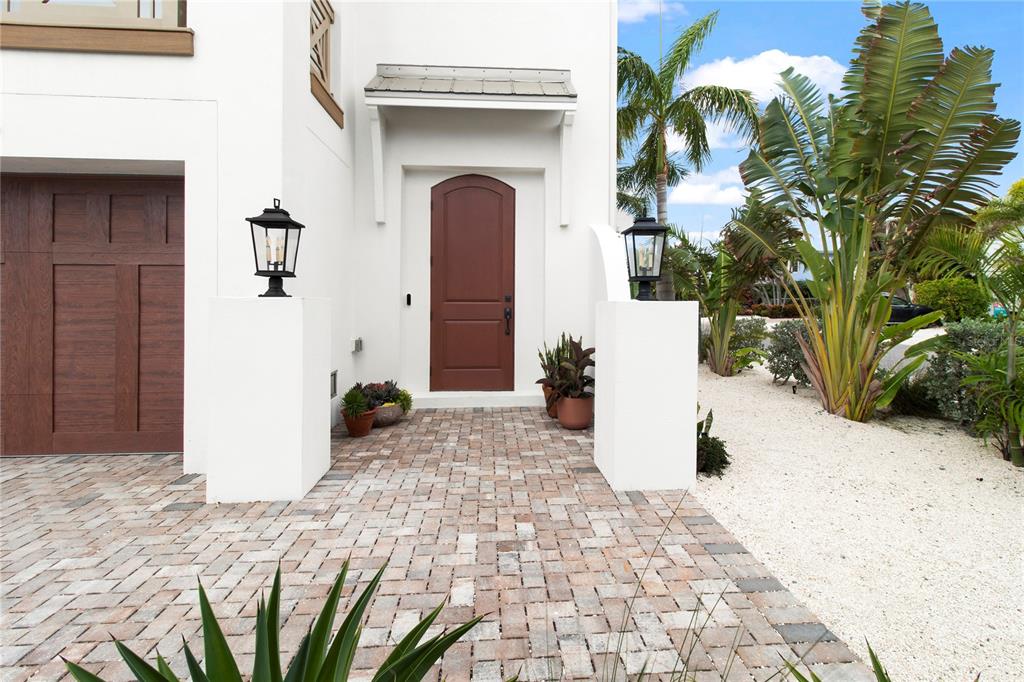 416 Alamanda Road Anna Maria, FL 34216 - Photo 4 of 100