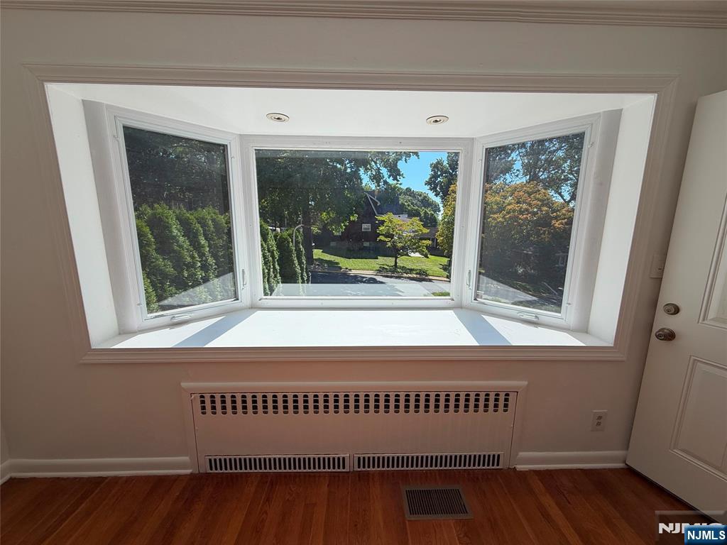 649 Oakdene Avenue, Unit 1 Ridgefield, NJ 07657 - Photo 12 of 27 Gallery Image 12